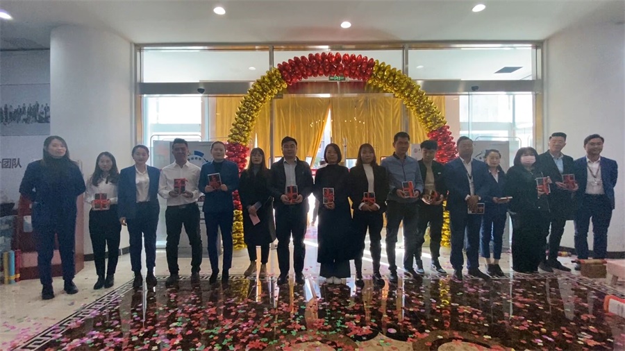昌禾裝飾丨10月總結(jié)表彰暨11月活動(dòng)啟動(dòng)大會(huì)圓滿(mǎn)結(jié)束！一起領(lǐng)盲盒啦~